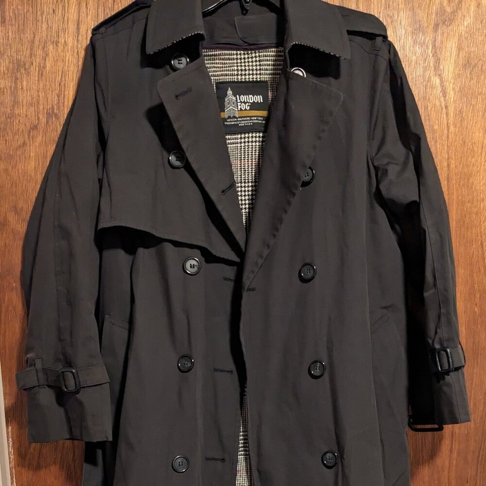 Black London Fog Trench Coat (sz 8)